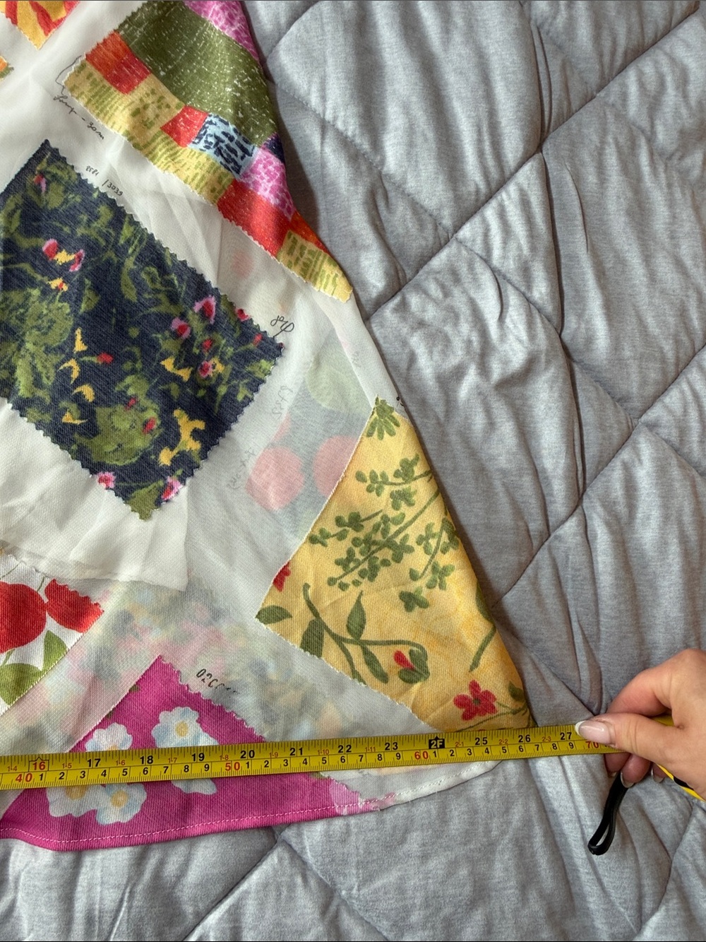 Moschino Cheap and Chic Skirt with Mixed Floral Print - Picture 7 of 8